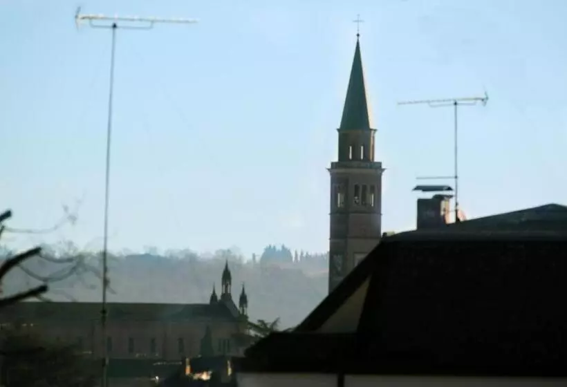 Pension Garage Con Camere