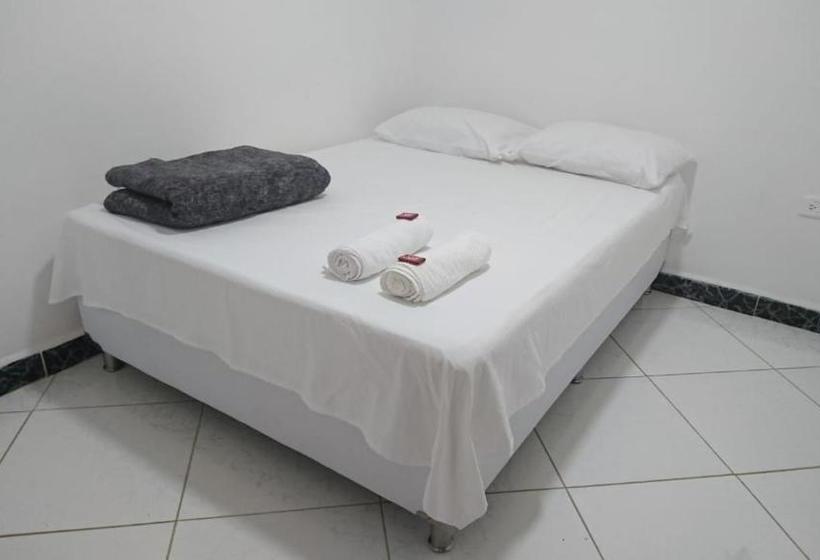 پانسیون Hostal Turistas