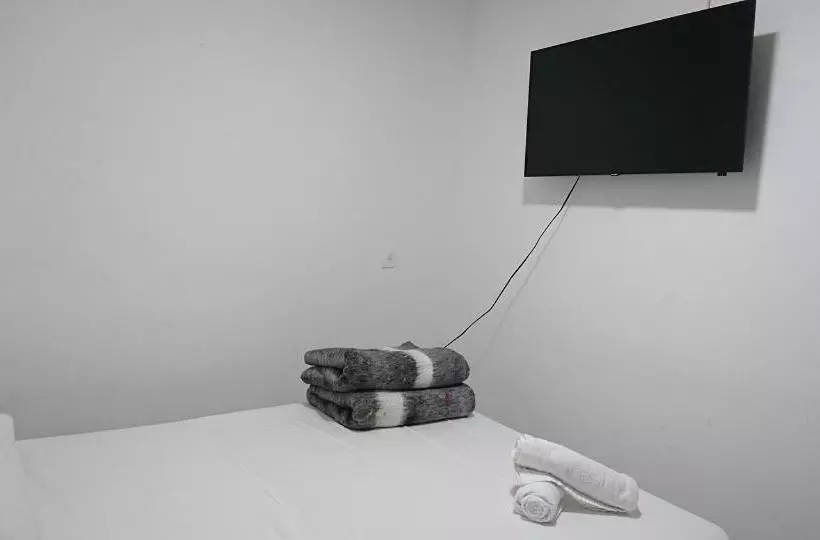 ペンション Hostal Turistas