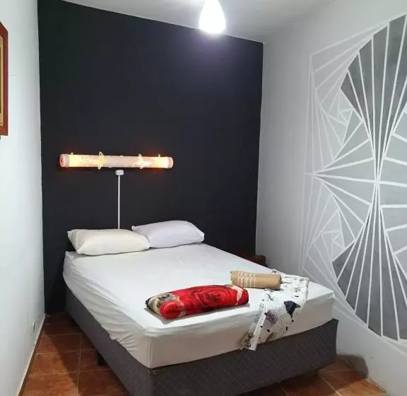پانسیون Pousada Das Artes 2