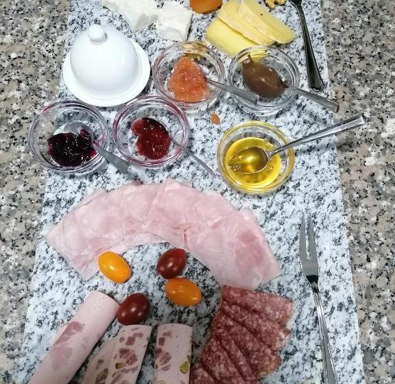 ユースホステル Room's Chez Beni