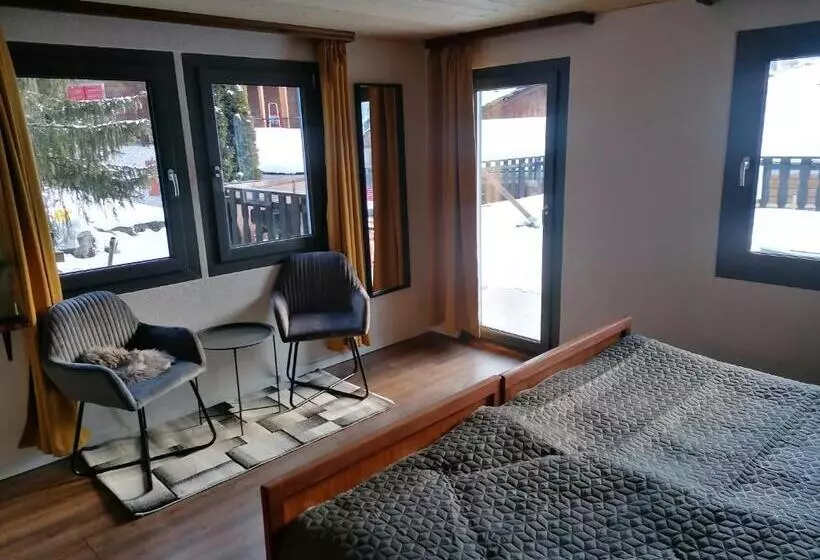 Retkeilymaja Room's Chez Beni