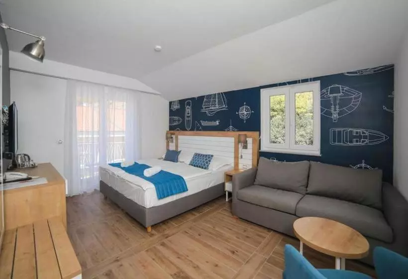 Hotelli Ivando   K&s