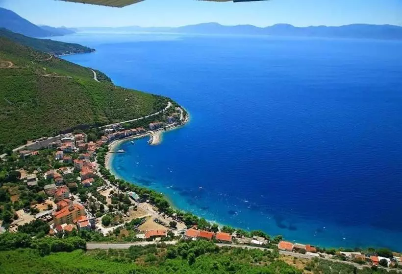 Hotelli Ivando   K&s