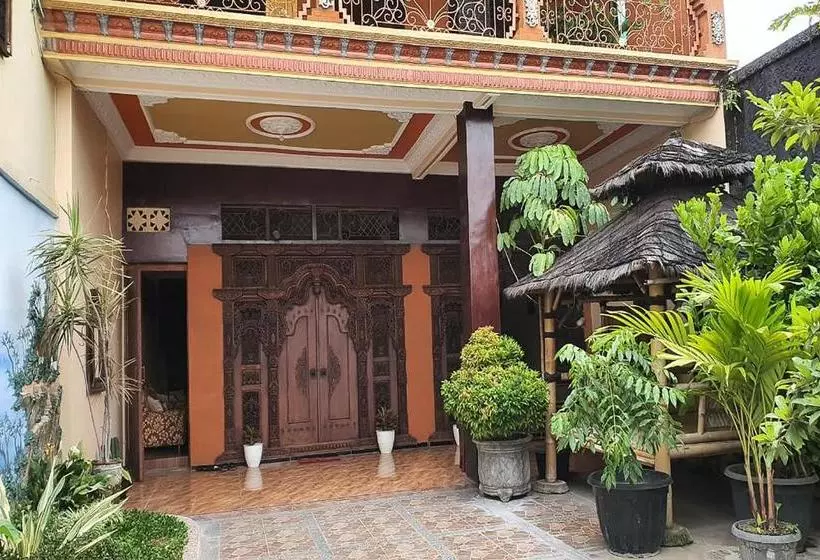 هتل Oyo 90139 Arival Homestay Syariah