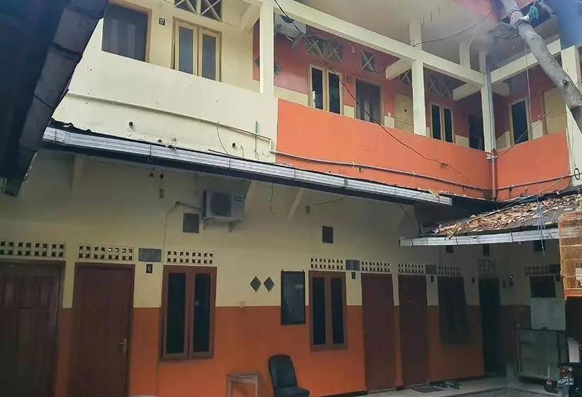 هتل Oyo 90139 Arival Homestay Syariah