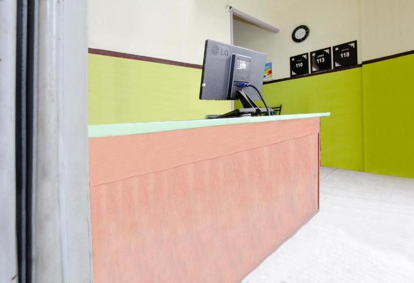 فندق Oyo 90139 Arival Homestay Syariah