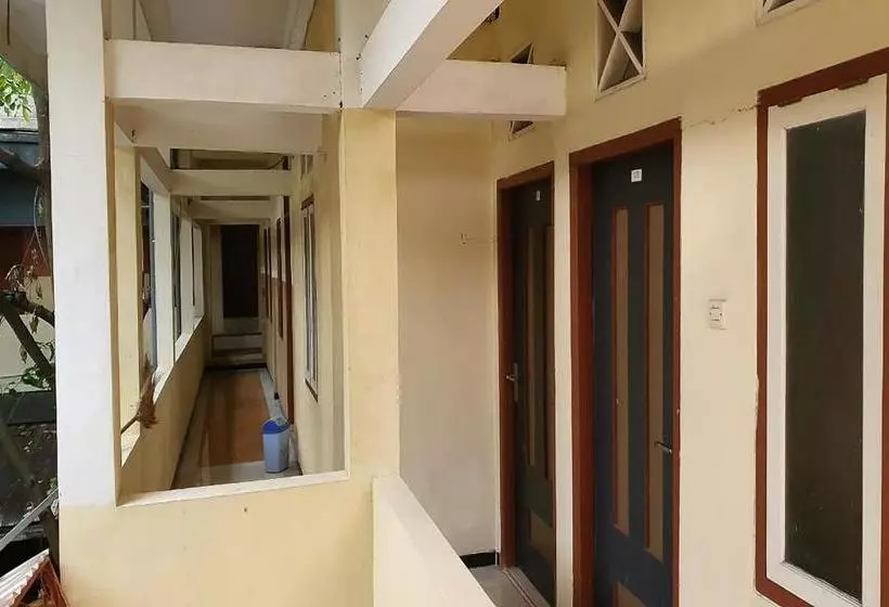هتل Oyo 90139 Arival Homestay Syariah