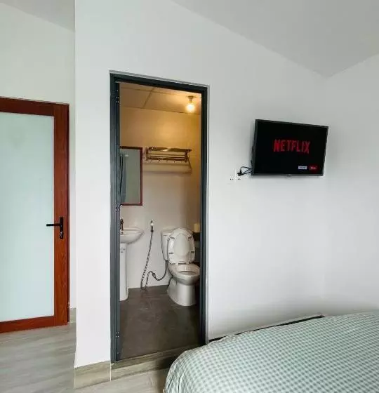 هتل Stay Hostel 2   350m From The Ferry