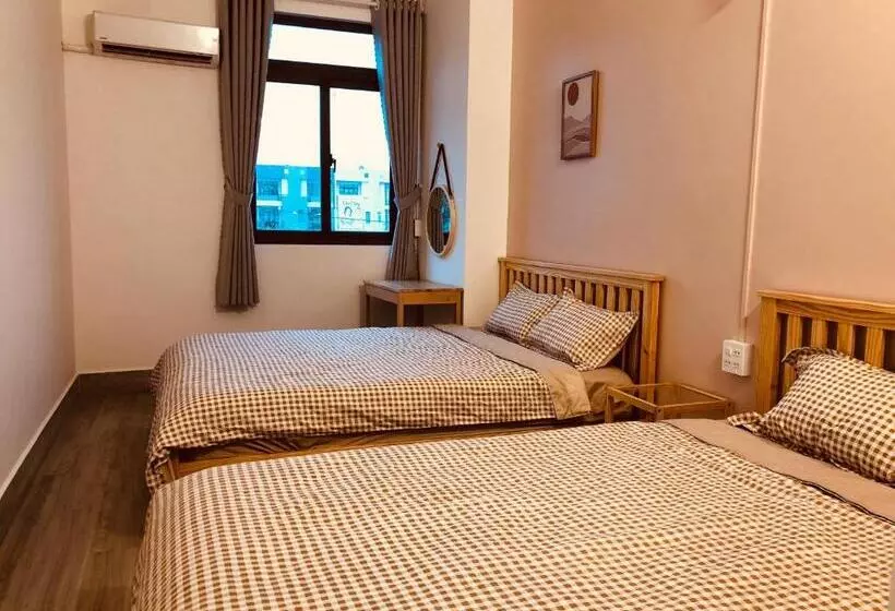 هتل Stay Hostel 2   350m From The Ferry