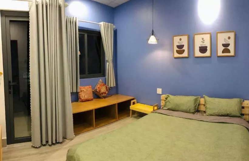 هتل Stay Hostel 2   350m From The Ferry