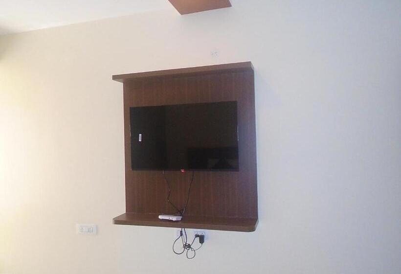 酒店 Sv Dreamstay Near Kempegowda International Airport