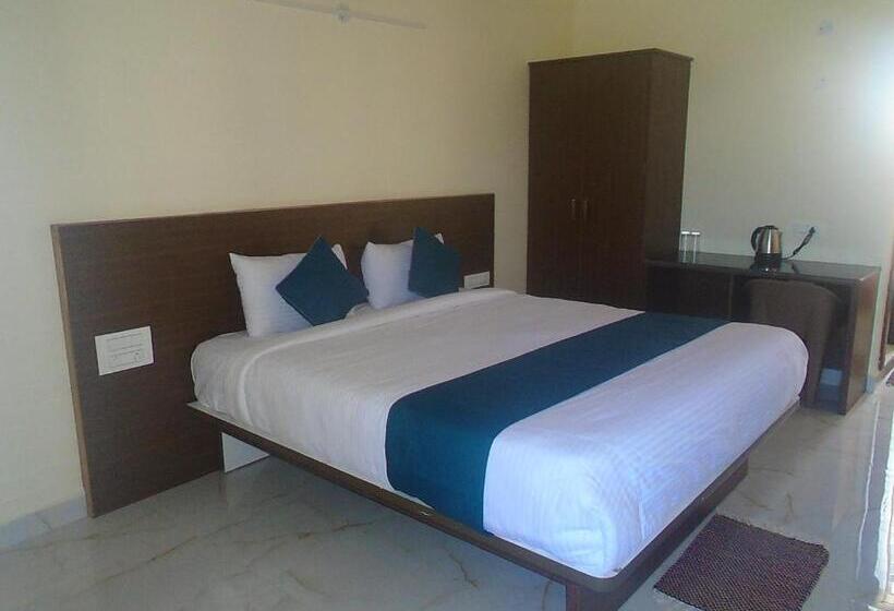酒店 Sv Dreamstay Near Kempegowda International Airport