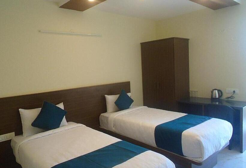 酒店 Sv Dreamstay Near Kempegowda International Airport