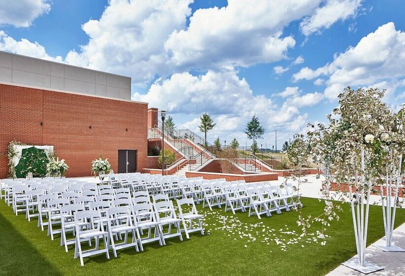 Unc Charlotte Marriott Hotel & Conference Center