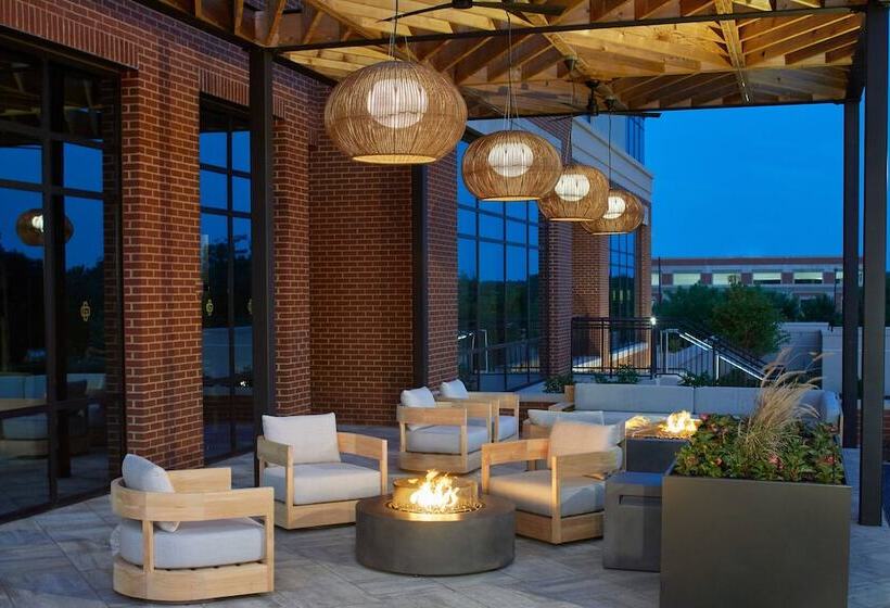 Unc Charlotte Marriott Hotel & Conference Center