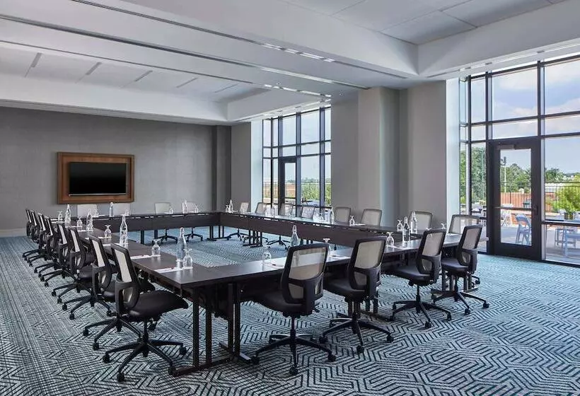 Unc Charlotte Marriott Hotel & Conference Center