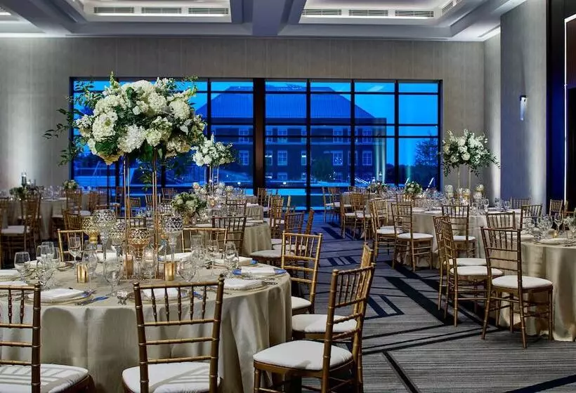 Unc Charlotte Marriott Hotel & Conference Center