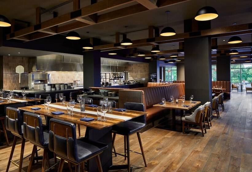 Unc Charlotte Marriott Hotel & Conference Center