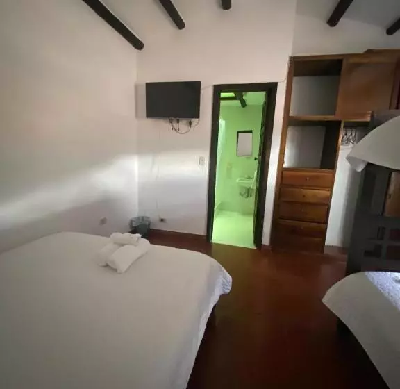 پانسیون Casa Naturhola