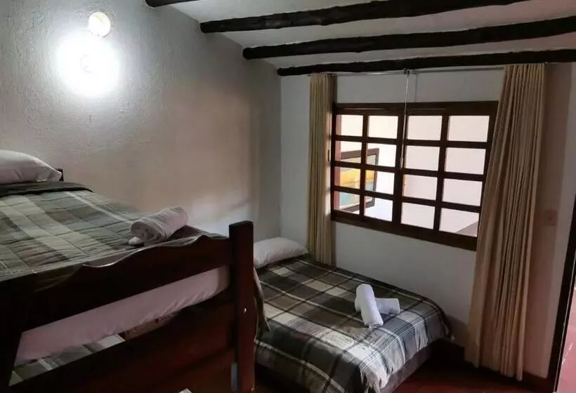 پانسیون Casa Naturhola