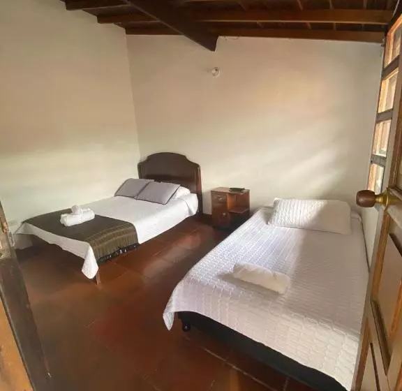 پانسیون Casa Naturhola