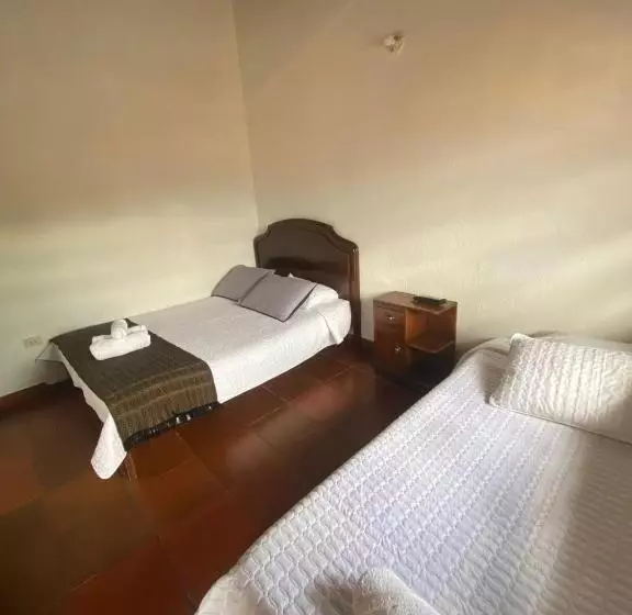 پانسیون Casa Naturhola