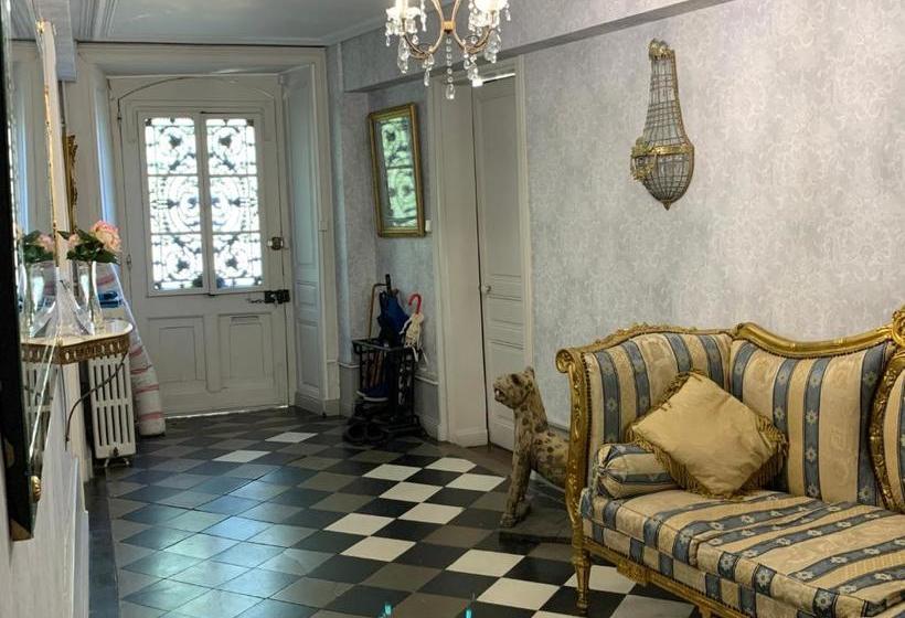 مبيت وإفطار Maison Numero Neuf