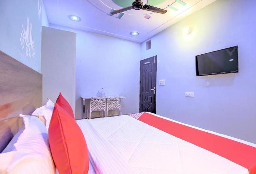 Hotel Oyo 76145 Sky Blue