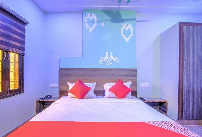 Hotel Oyo 76145 Sky Blue