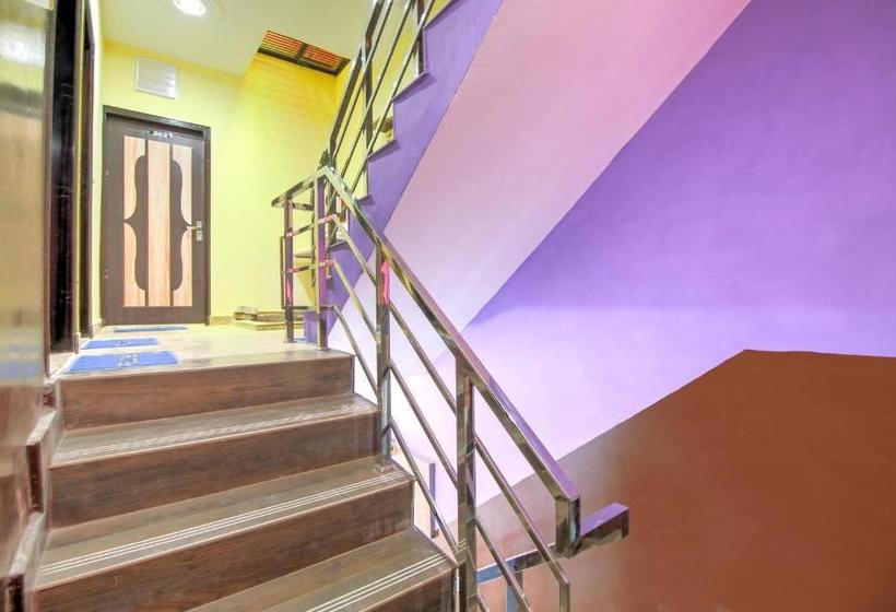 Hotel Oyo 76145 Sky Blue