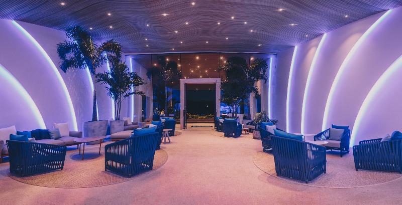 هتل Radisson Blu Aruba