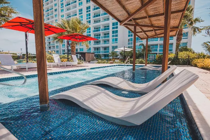 هتل Radisson Blu Aruba