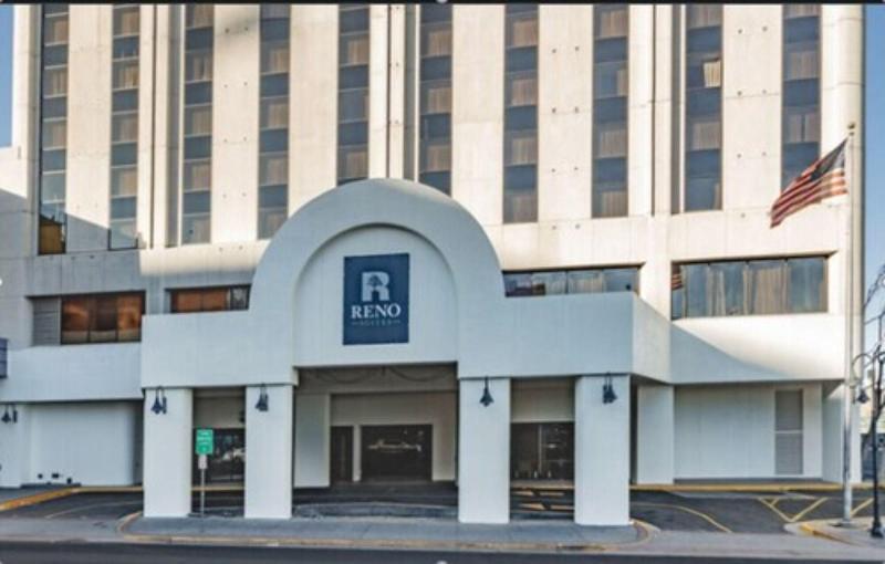 هتل Reno Suites