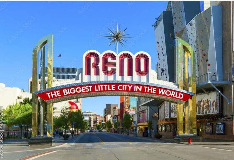 هتل Reno Suites