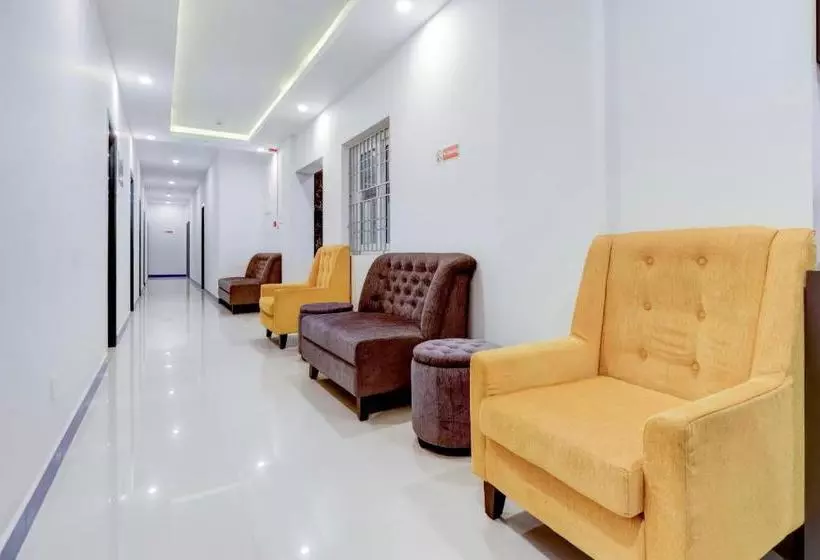 ホテル Silverkey Executive Stays 76371 Nanganallur