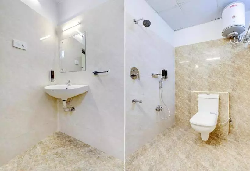 ホテル Silverkey Executive Stays 76371 Nanganallur