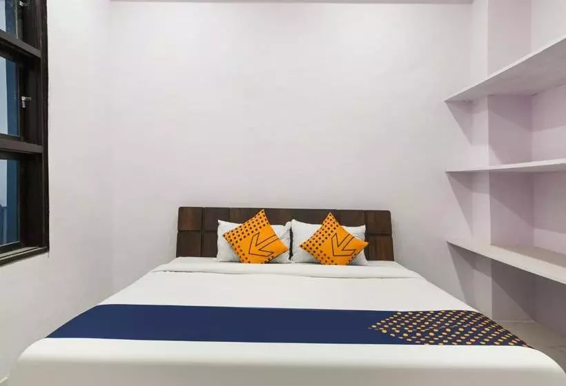 Hotelli Spot On 74614  Radhika Palace