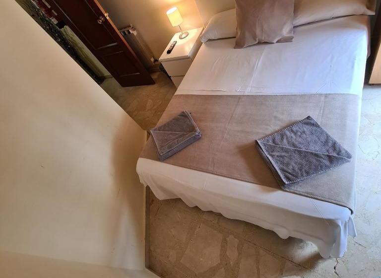 پانسیون H Los Rafaeles