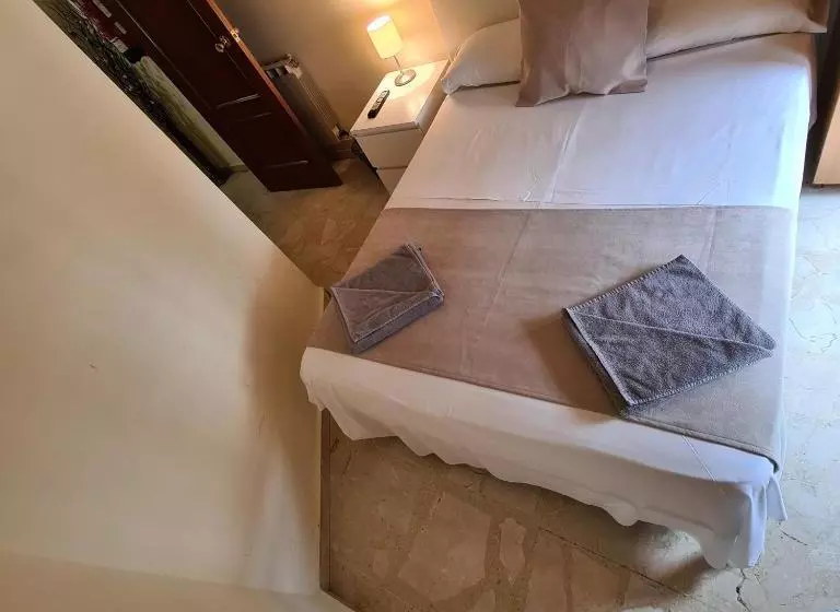 ペンション H Los Rafaeles