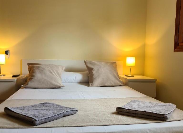 پانسیون H Los Rafaeles