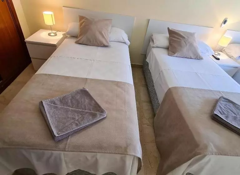 ペンション H Los Rafaeles