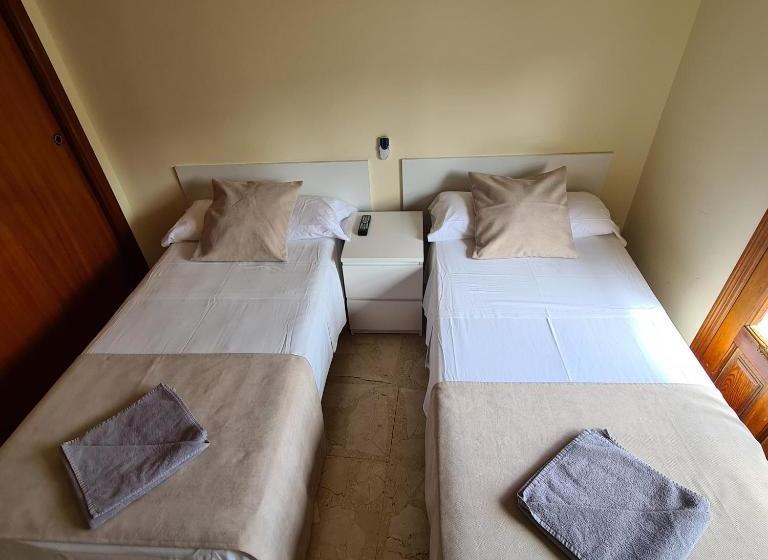 پانسیون H Los Rafaeles