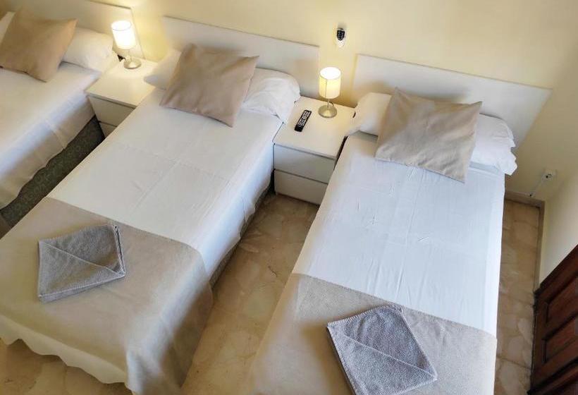 پانسیون H Los Rafaeles