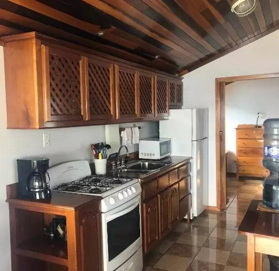 Retkeilymaja Colinda Cabanas