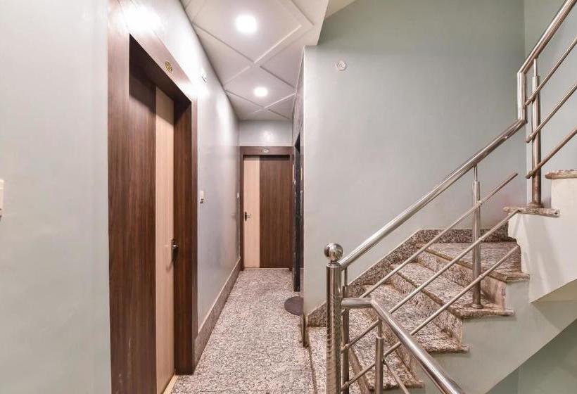 호텔 Oyo 19832 New Mahatma