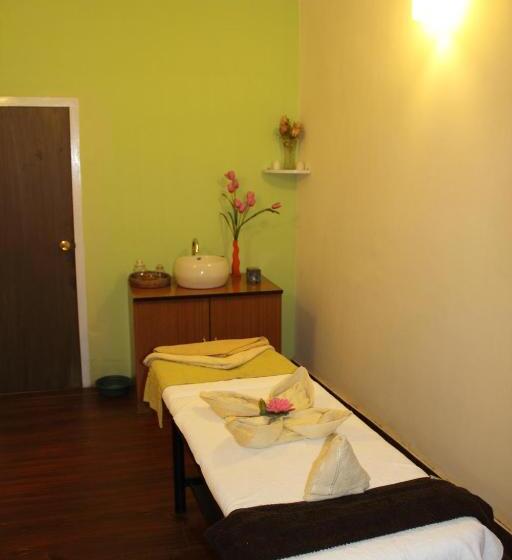 Kaziranga Golf Resort