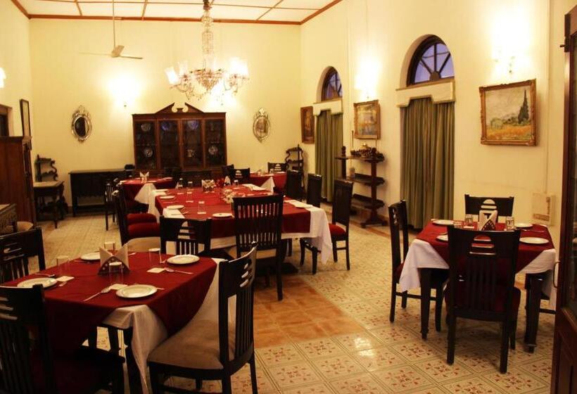 Kaziranga Golf Resort