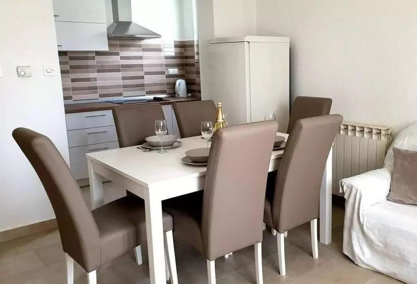پانسیون Apartments Padovan Banjol
