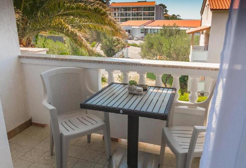 פנסיון Apartments Padovan Banjol